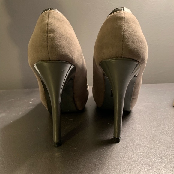 SOS Shoes of Soul 2-toned black/gray heels 🔴 - Picture 3 of 9